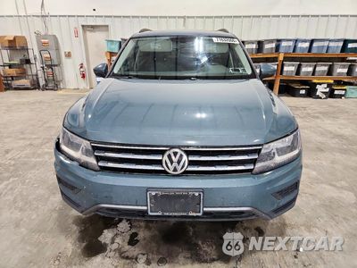 Piąte zdjęcie samochodu w środku: 2019 VOLKSWAGEN TIGUAN SE VIN:3VV2B7AX7KM112447 - miniatura