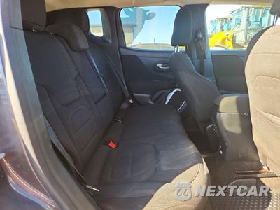 Zdjęcie 11 z 13 samochodu: 2018 JEEP RENEGADE LATITUDE VIN:ZACCJBBB9JPG97815 - miniatura