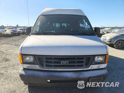 Piąte zdjęcie samochodu w środku: 2003 FORD ECONOLINE E250 VAN VIN:1FTNE24253HA61445 - miniatura