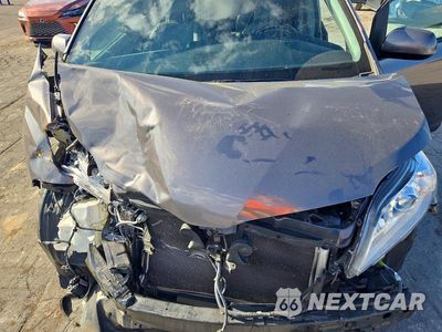 Zdjęcie 12 z 14 samochodu: 2020 TOYOTA SIENNA XLE 7-PASSENGER VIN:5TDDZ3DC6LS234738 - miniatura