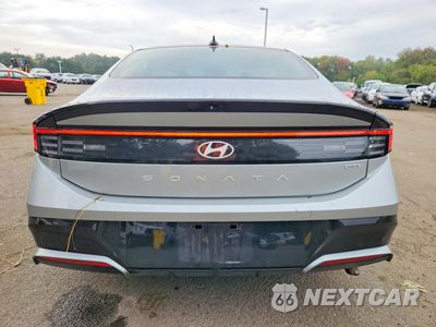 Zdjęcie 6 z 12 samochodu: 2024 HYUNDAI SONATA HYBRID SEL VIN:KMHL34JJ4RA095488 - miniatura
