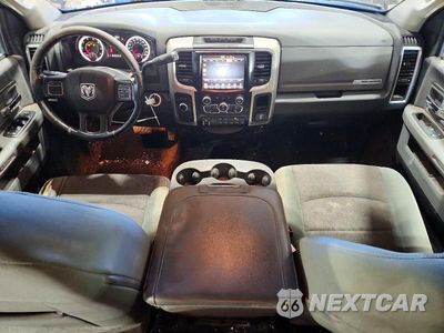 Zdjęcie 8 z 12 samochodu: 2016 RAM 2500 SLT VIN:3C6TR5DT1GG126501 - miniatura