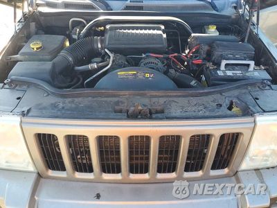 Zdjęcie 12 z 13 samochodu: 2006 JEEP COMMANDER VIN:1J8HH48N56C212721 - miniatura