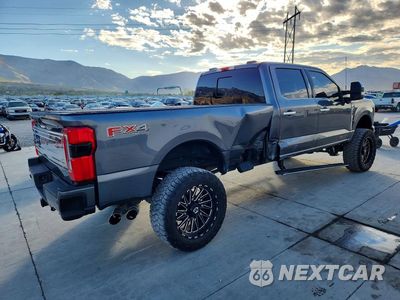 Trzecie zdjęcie samochodu z tyłu: 2024 FORD F350 SUPER DUTY VIN:1FT8W3BM5RED99751 - miniatura