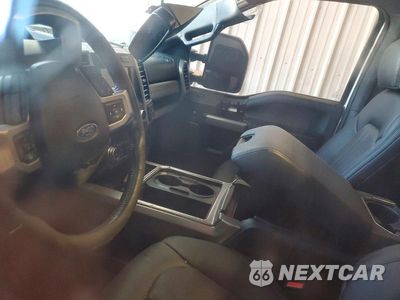 Zdjęcie 8 z 12 samochodu: 2019 FORD F350 SUPER DUTY VIN:1FT8W3DT7KEC30258 - miniatura