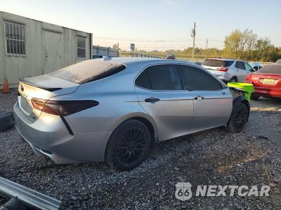 Trzecie zdjęcie samochodu z tyłu: 2022 TOYOTA CAMRY SE VIN:4T1T11AK4NU630759 - miniatura