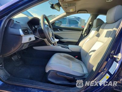 Zdjęcie 7 z 12 samochodu: 2020 HONDA ACCORD LX VIN:1HGCV1F17LA104943 - miniatura