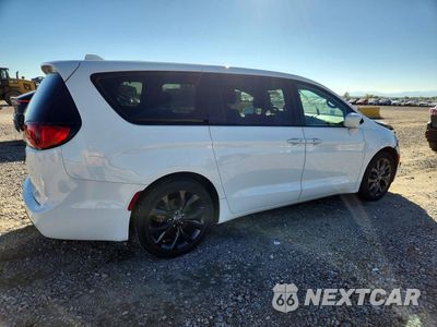 Trzecie zdjęcie samochodu z tyłu: 2019 CHRYSLER PACIFICA TOURING PLUS VIN:2C4RC1FG2KR574116 - miniatura