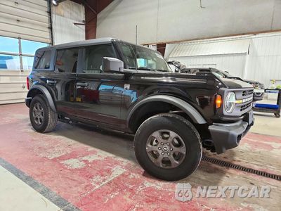Czwarte zdjęcie samochodu z boku: 2026 FORD BRONCO BIG BEND VIN:1FMDE7BHXTLA82381 - miniatura