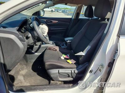 Zdjęcie 7 z 12 samochodu: 2018 NISSAN ROGUE SPORT S VIN:JN1BJ1CPXJW185132 - miniatura