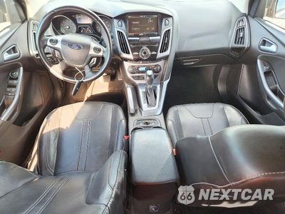 Zdjęcie 8 z 13 samochodu: 2013 FORD FOCUS TITANIUM VIN:1FADP3J24DL383692 - miniatura