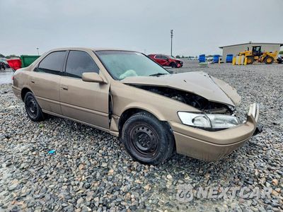 Czwarte zdjęcie samochodu z boku: 1999 TOYOTA CAMRY VIN:4T1BG22K9XU511722 - miniatura