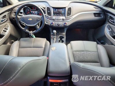 Zdjęcie 8 z 12 samochodu: 2018 CHEVROLET IMPALA LT VIN:2G1105S32J9129561 - miniatura