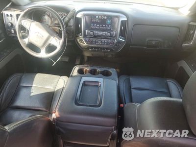 Zdjęcie 8 z 12 samochodu: 2018 CHEVROLET SILVERADO K1500 LT VIN:3GCUKRECXJG521520 - miniatura