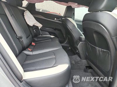 Zdjęcie 10 z 13 samochodu: 2026 KIA K5 GT LINE VIN:KNAG64J79T5516216 - miniatura