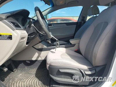 Zdjęcie 7 z 12 samochodu: 2016 HYUNDAI SONATA SE VIN:5NPE24AF7GH404078 - miniatura