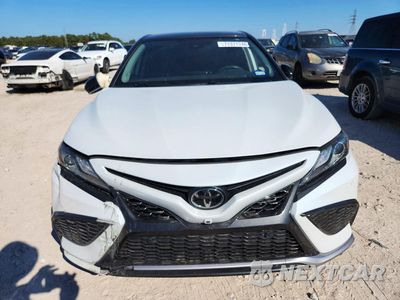 Piąte zdjęcie samochodu w środku: 2022 TOYOTA CAMRY XSE V6 VIN:4T1KZ1AK8NU061533 - miniatura
