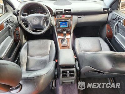 Zdjęcie 8 z 12 samochodu: 2004 MERCEDES-BENZ C 320 4MATIC VIN:WDBRF84J64F543278 - miniatura