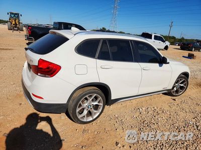 Trzecie zdjęcie samochodu z tyłu: 2015 BMW X1 XDRIVE28I VIN:WBAVL1C52FVY25587 - miniatura