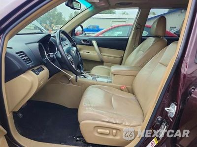 Zdjęcie 7 z 12 samochodu: 2012 TOYOTA HIGHLANDER SE VIN:5TDBK3EH1CS107935 - miniatura