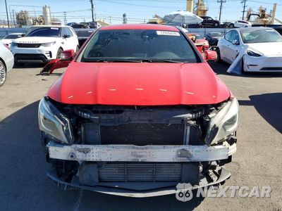 Piąte zdjęcie samochodu w środku: 2014 MERCEDES-BENZ CLA 250 VIN:WDDSJ4EB2EN038143 - miniatura
