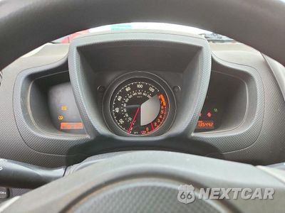 Zdjęcie 9 z 12 samochodu: 2012 SCION XD BASE VIN:JTKKU4B45C1026461 - miniatura