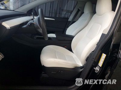 Zdjęcie 7 z 13 samochodu: 2024 TESLA MODEL Y VIN:7SAYGDEF8RF045627 - miniatura