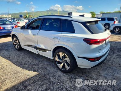 Drugie zdjęcie samochodu z przodu: 2025 AUDI Q6 E-TRON PREMIUM PLUS VIN:WA124BGF8SA092534 - miniatura