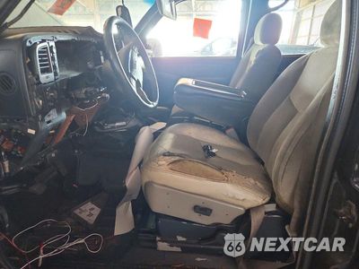 Zdjęcie 7 z 13 samochodu: 2003 GMC YUKON VIN:1GKEK13T23J262942 - miniatura