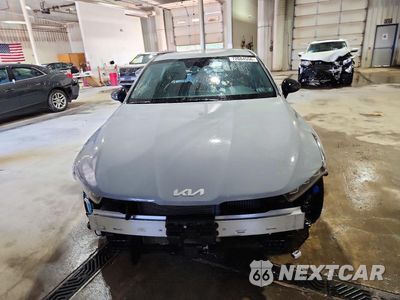 Piąte zdjęcie samochodu w środku: 2024 KIA K5 GT LINE VIN:5XXG64J29RG230913 - miniatura