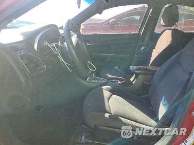 Zdjęcie 7 z 12 samochodu: 2014 CHRYSLER 200 LX VIN:1C3CCBAB9EN211034 - miniatura