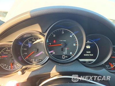 Zdjęcie 9 z 14 samochodu: 2015 PORSCHE CAYENNE VIN:WP1AF2A25FLA38652 - miniatura