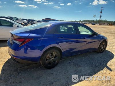 Trzecie zdjęcie samochodu z tyłu: 2023 HYUNDAI ELANTRA SEL VIN:5NPLM4AG5PH090165 - miniatura