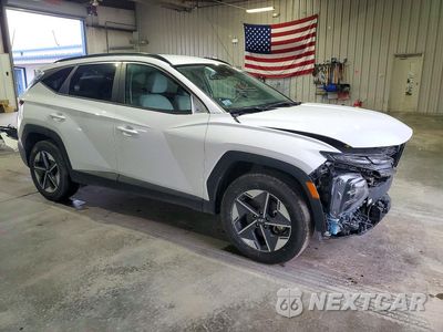 Czwarte zdjęcie samochodu z boku: 2025 HYUNDAI TUCSON SEL VIN:5NMJBCDE0SH575062 - miniatura