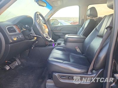 Zdjęcie 7 z 13 samochodu: 2012 CHEVROLET SUBURBAN K1500 LT VIN:1GNSKJE74CR269737 - miniatura