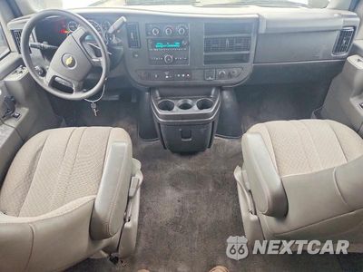 Zdjęcie 8 z 13 samochodu: 2016 CHEVROLET EXPRESS G3500 LT VIN:1GAZGMFG3G1174589 - miniatura