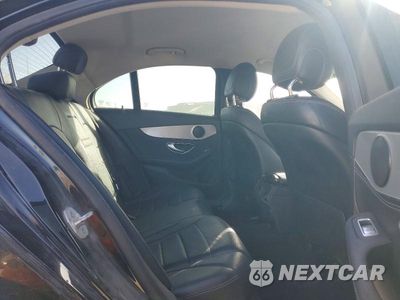 Zdjęcie 10 z 13 samochodu: 2016 MERCEDES-BENZ C 300 VIN:55SWF4JB2GU132879 - miniatura