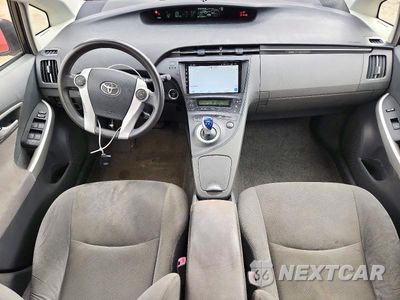 Zdjęcie 8 z 12 samochodu: 2011 TOYOTA PRIUS TWO VIN:JTDKN3DU1B1472049 - miniatura
