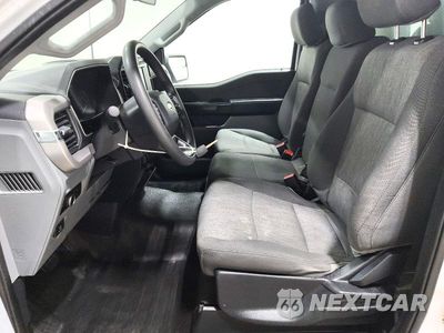 Zdjęcie 7 z 13 samochodu: 2023 FORD F150 VIN:1FTMF1CB3PKE33104 - miniatura