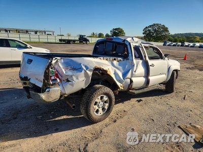 Trzecie zdjęcie samochodu z tyłu: 2010 TOYOTA TACOMA V6 VIN:5TEUU4EN9AZ684064 - miniatura