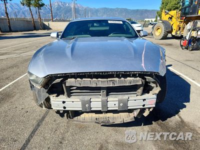 Piąte zdjęcie samochodu w środku: 2015 FORD MUSTANG VIN:1FA6P8THXF5343552 - miniatura