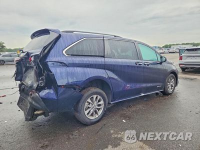 Trzecie zdjęcie samochodu z tyłu: 2024 TOYOTA SIENNA XLE VIN:5TDYRKEC8RS194469 - miniatura