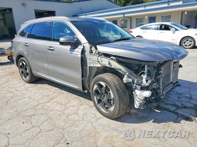 Czwarte zdjęcie samochodu z boku: 2025 KIA SORENTO EX VIN:KNDRJDJH9S5304725 - miniatura