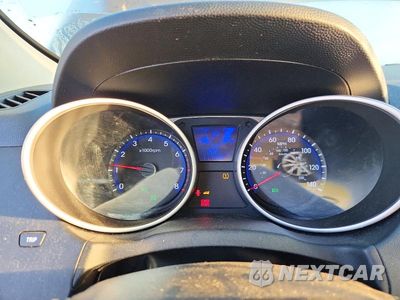 Zdjęcie 9 z 13 samochodu: 2013 HYUNDAI TUCSON LIMITED VIN:KM8JU3AC0DU657426 - miniatura