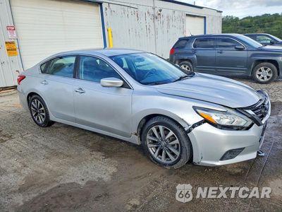 Czwarte zdjęcie samochodu z boku: 2017 NISSAN ALTIMA 2.5 SV VIN:1N4AL3AP3HC184584 - miniatura