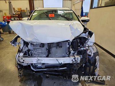 Piąte zdjęcie samochodu w środku: 2019 TOYOTA HIGHLANDER XLE VIN:5TDKZRFH1KS333016 - miniatura