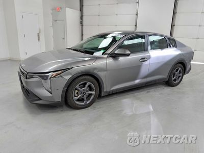 2025 KIA K4 LXS 3KPFT4DE3SE112364 - główne zdjęcie licytacji z USA - miniatura