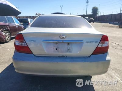 Zdjęcie 6 z 12 samochodu: 2004 TOYOTA CAMRY LE VIN:4T1BE32K24U266768 - miniatura