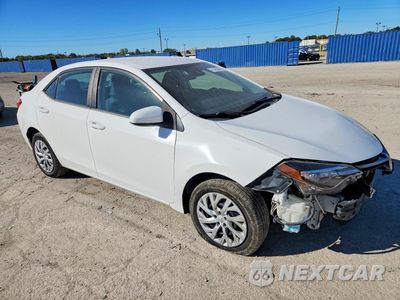 Czwarte zdjęcie samochodu z boku: 2018 TOYOTA COROLLA LE VIN:5YFBURHE1JP791082 - miniatura