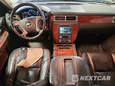 Zdjęcie 8 z 13 samochodu: 2009 CHEVROLET SUBURBAN K1500 LTZ VIN:1GNFK36359R199764 - miniatura